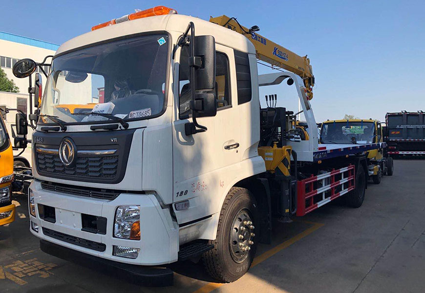 東風(fēng)天錦平板帶吊清障車 國(guó)六