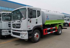 下雨后，灑水車上路作業(yè)，是否多此一舉？