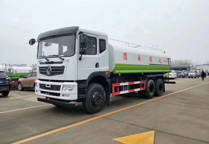 國(guó)六東風(fēng)華神灑水車