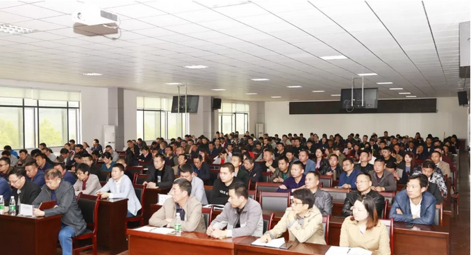 程力汽車集團(tuán)成立監(jiān)察委員會助力全市掃黑除惡專項(xiàng)斗爭