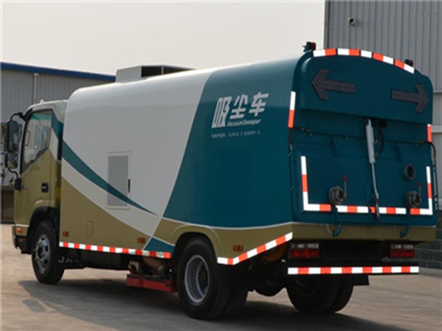江淮5噸吸塵車(chē)
